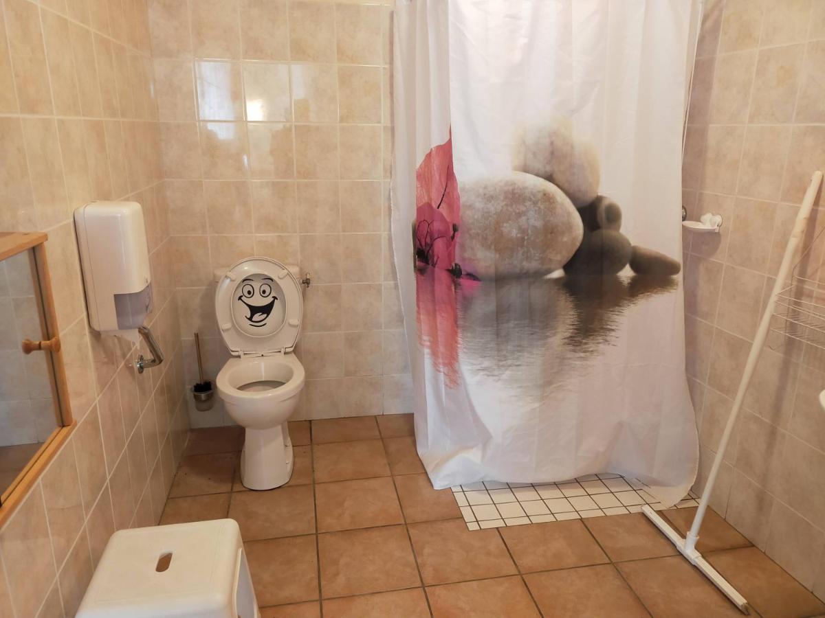 Chambres D'Hotes De L'Auberge L'Astrassadou Rézentières Dış mekan fotoğraf