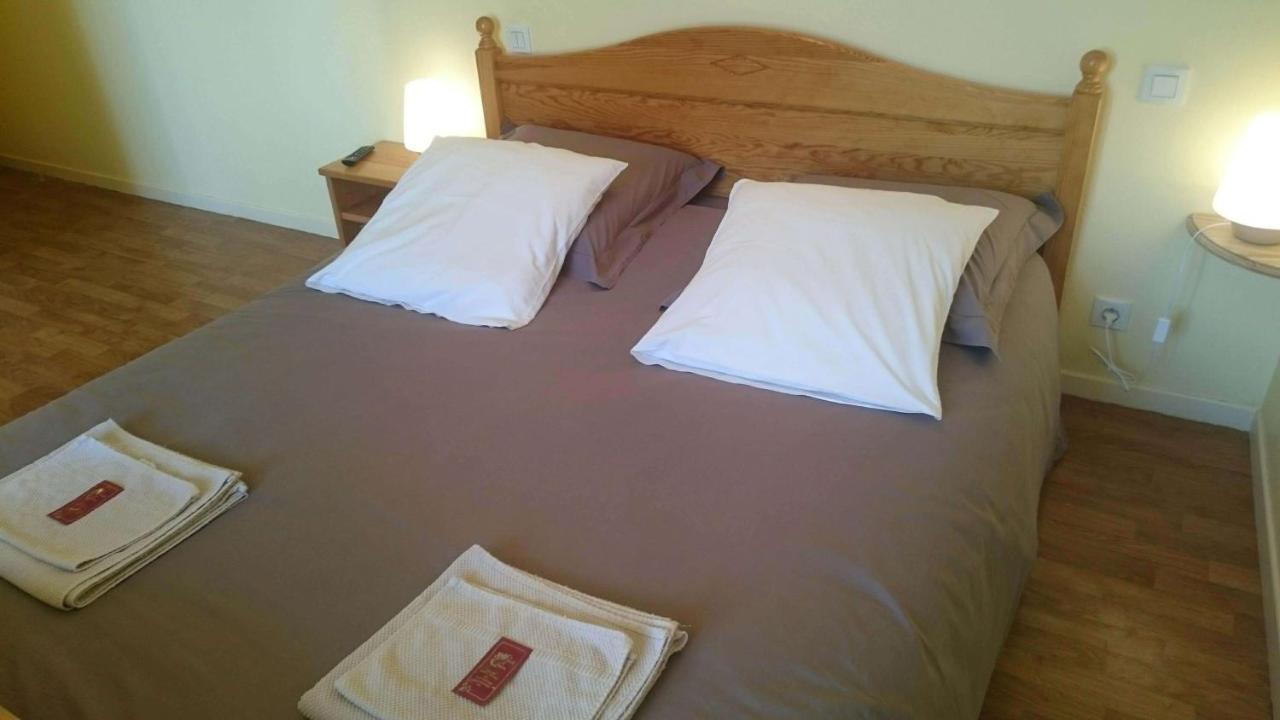 Chambres D'Hotes De L'Auberge L'Astrassadou Rézentières Dış mekan fotoğraf