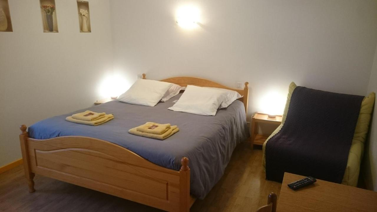 Chambres D'Hotes De L'Auberge L'Astrassadou Rézentières Dış mekan fotoğraf