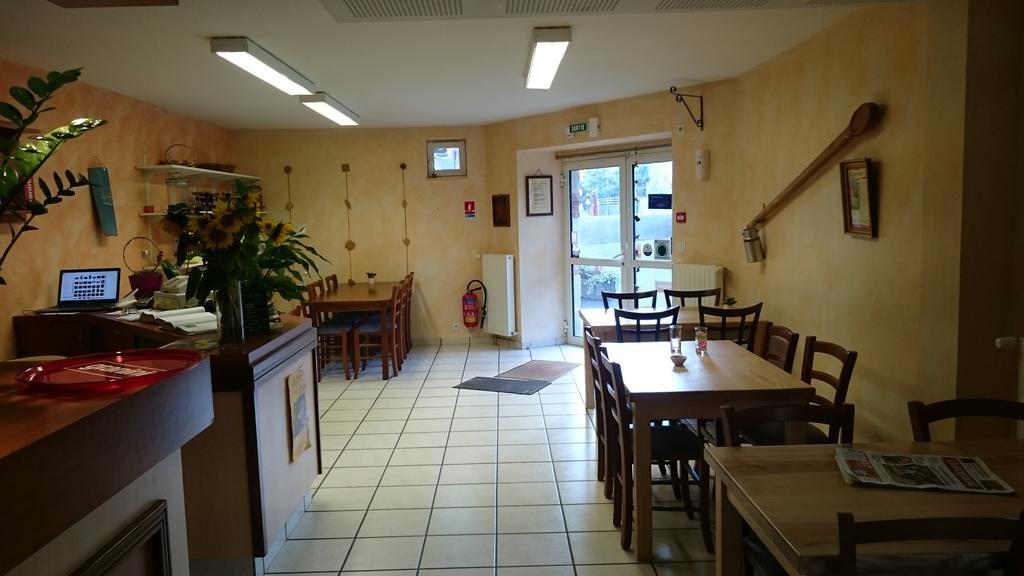 Chambres D'Hotes De L'Auberge L'Astrassadou Rézentières Dış mekan fotoğraf